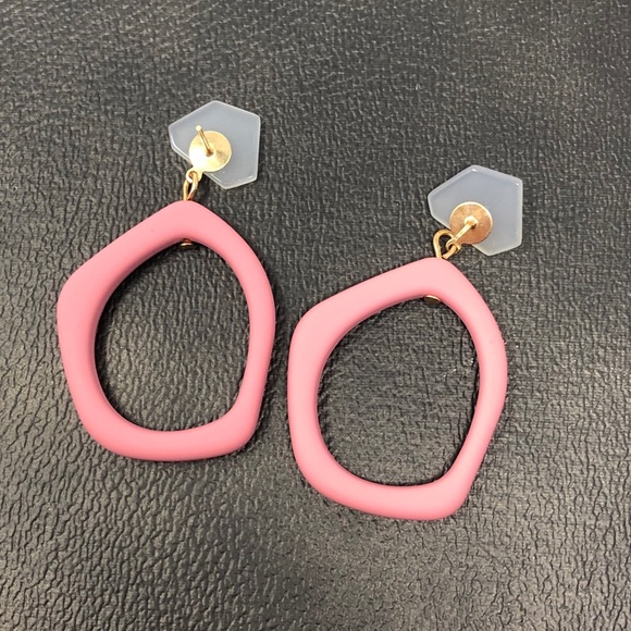 Boutique Geometric Boho Pink Dangle Earrings - Picture 4 of 4